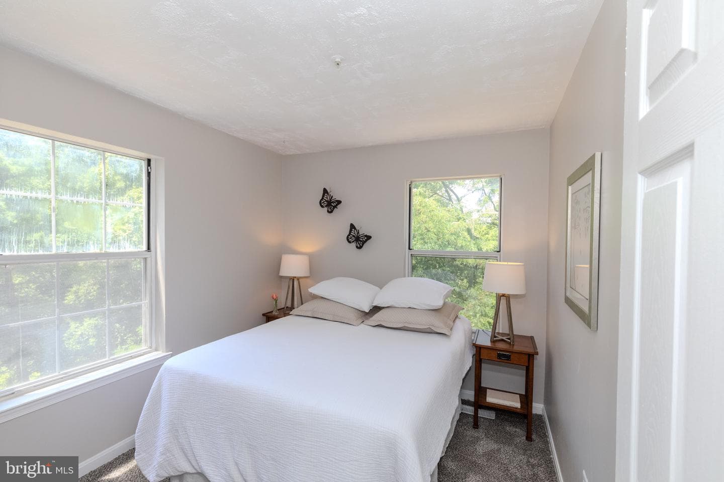 1319 Upcot Court photo 25