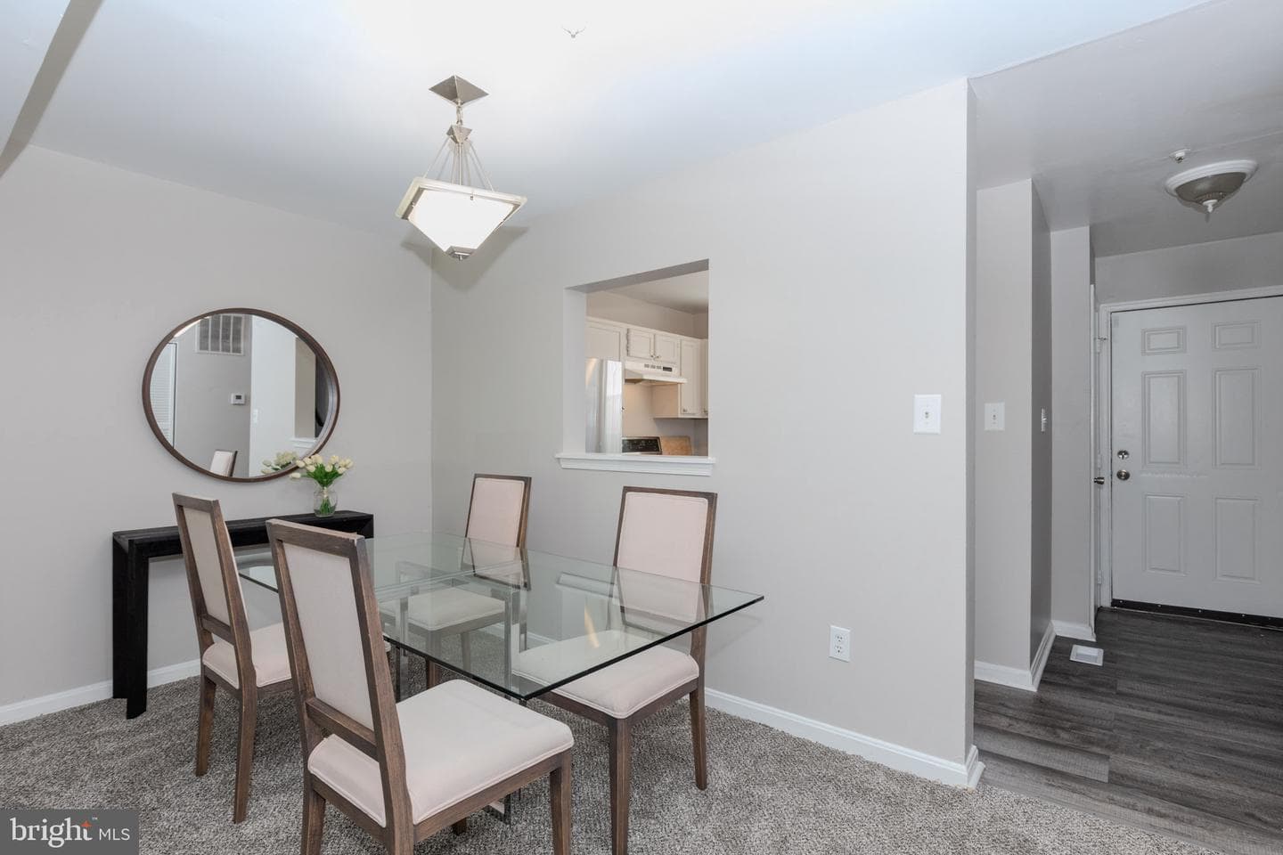 1319 Upcot Court photo 9