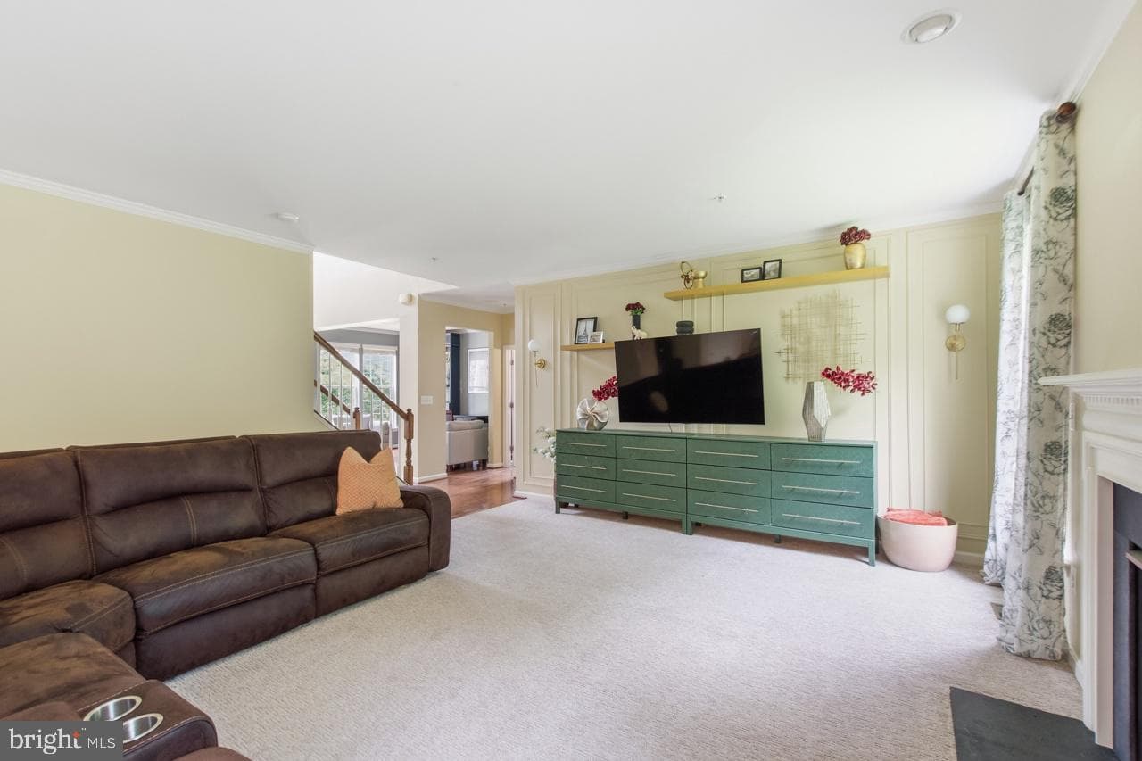 703 Yarrow Court photo 14