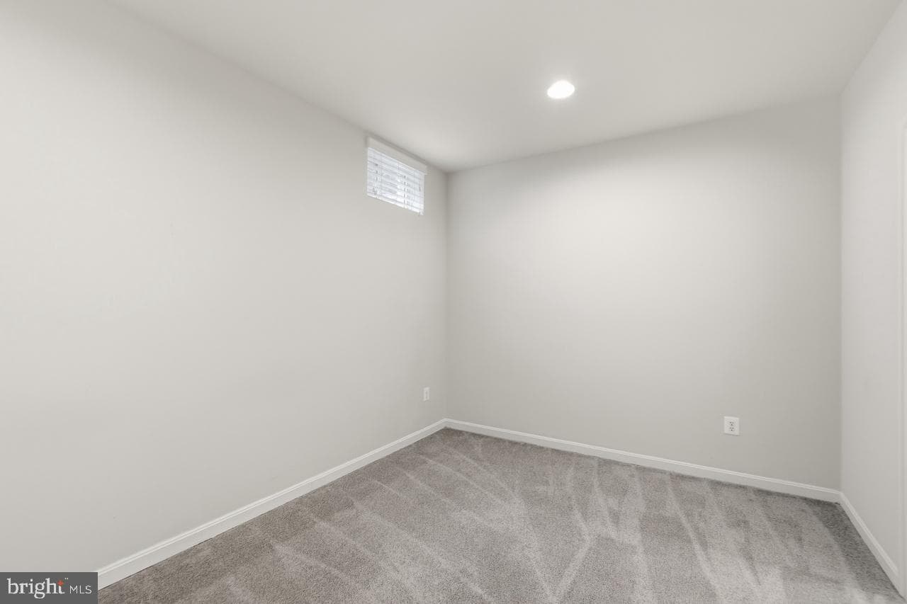 703 Yarrow Court photo 40