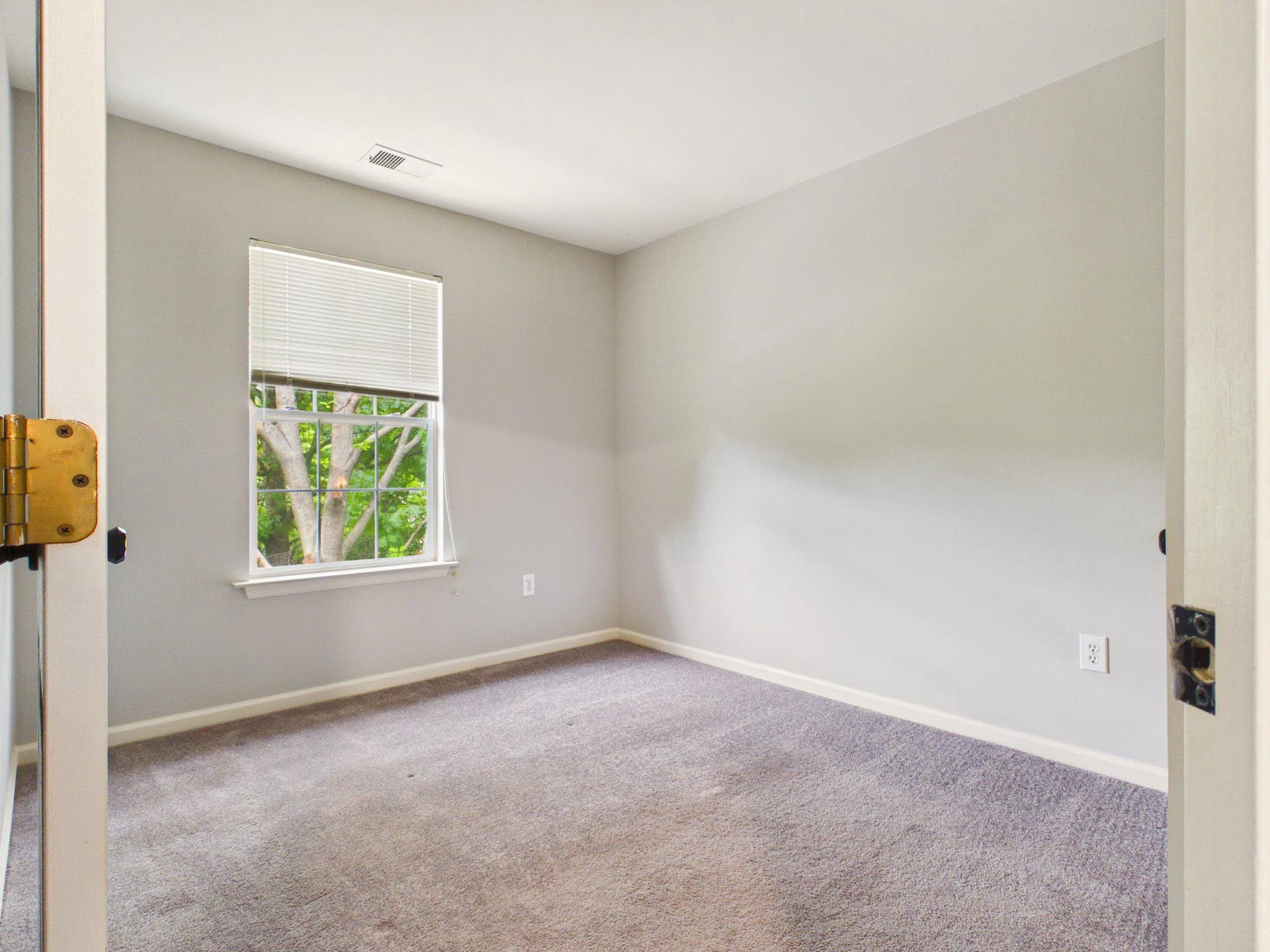 859 Lacewood Ter photo 14
