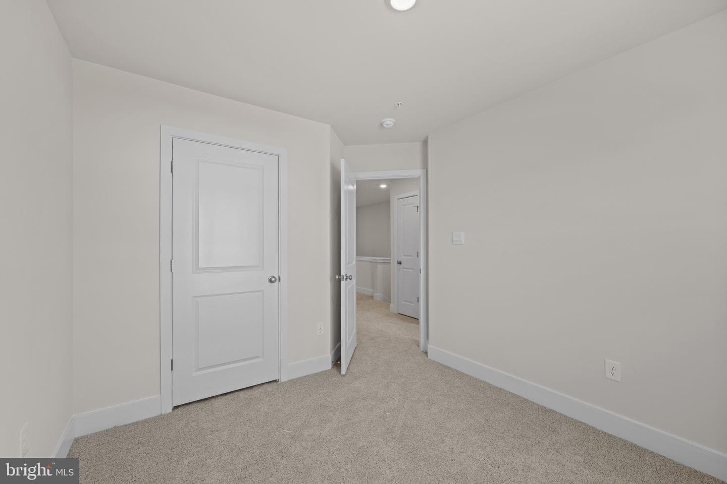 9004 Warendorf Way photo 31