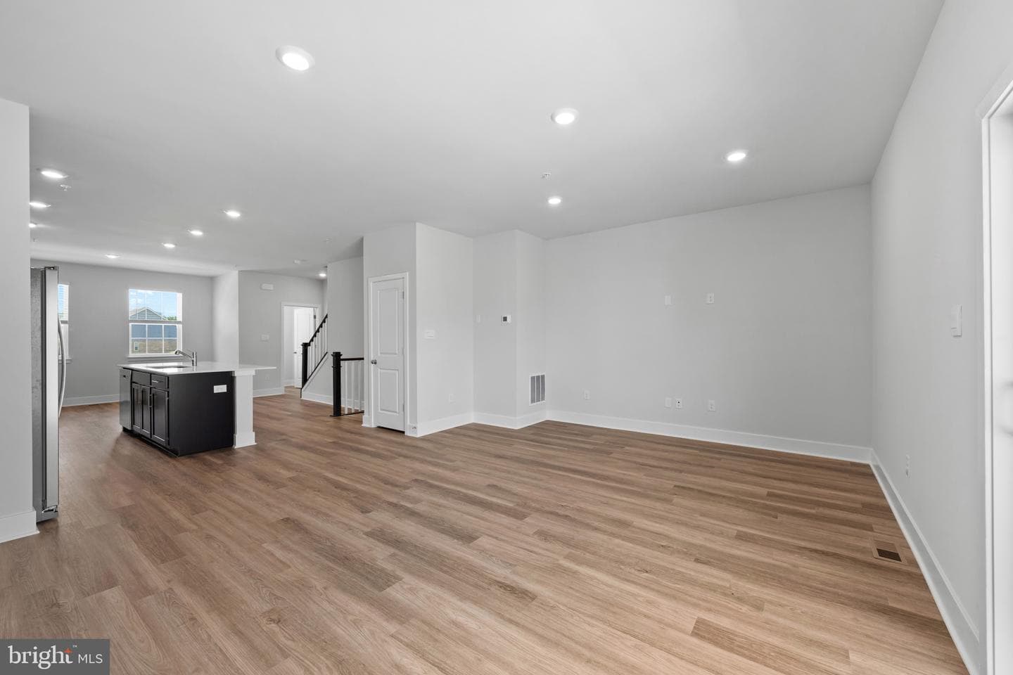 9008 Warendorf Way photo 13