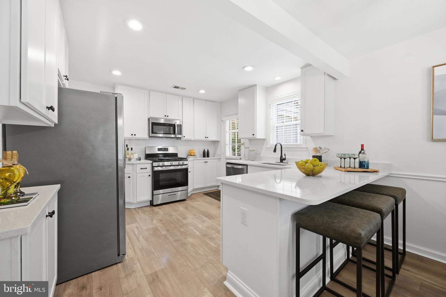 3512 Longfellow Street photo 4