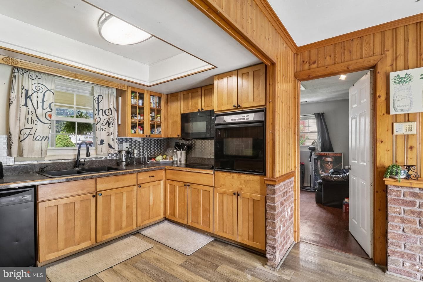 15751 Pointer Ridge Drive photo 19