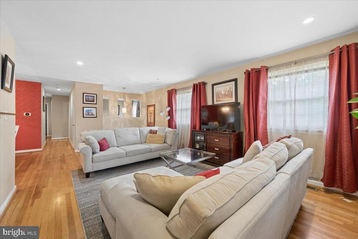 15 Herrington Drive photo 6