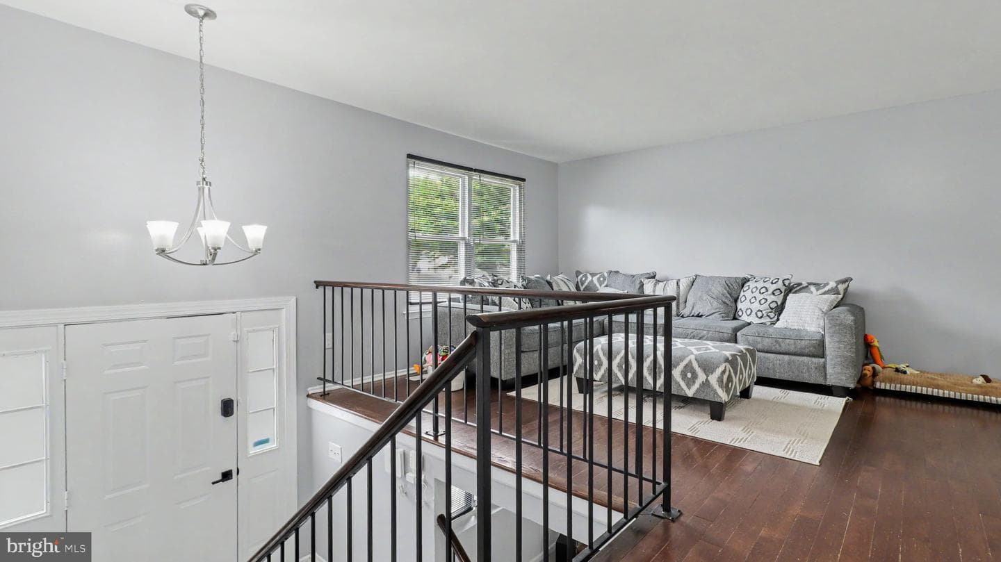 9012 Cameron Court photo 14