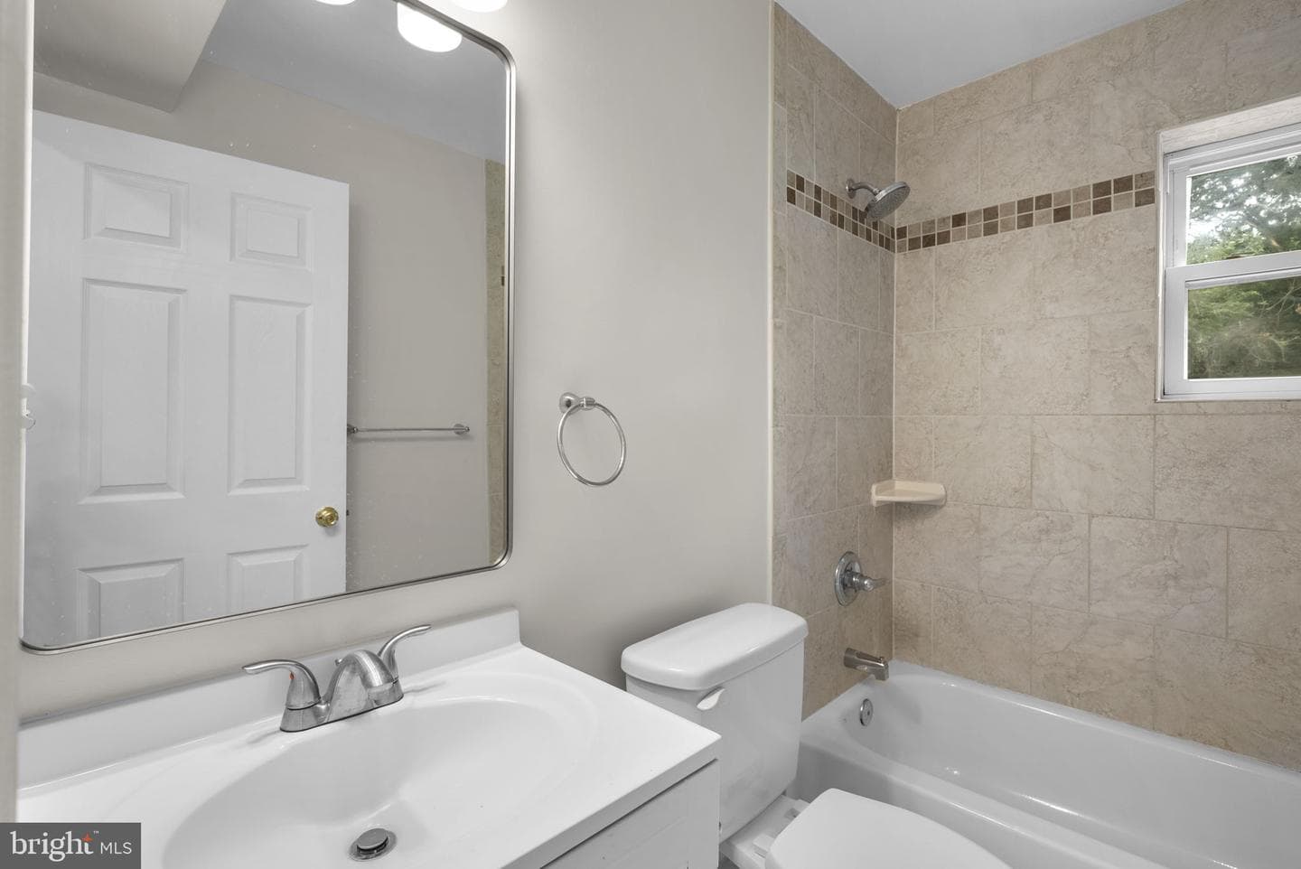 9410 Washington Boulevard photo 15