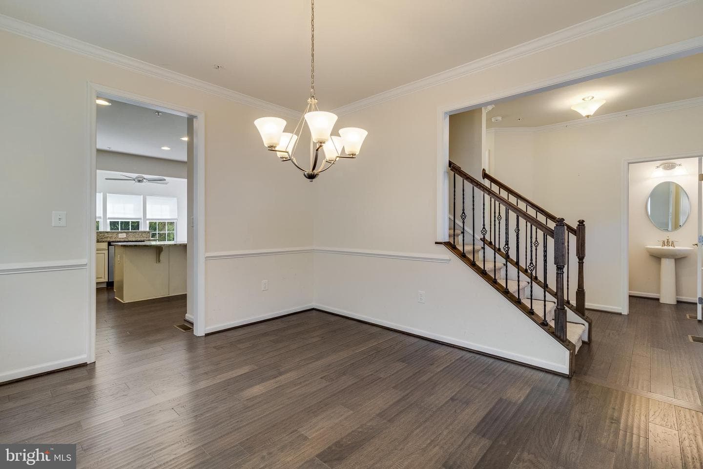 3002 Winterbourne Drive photo 32