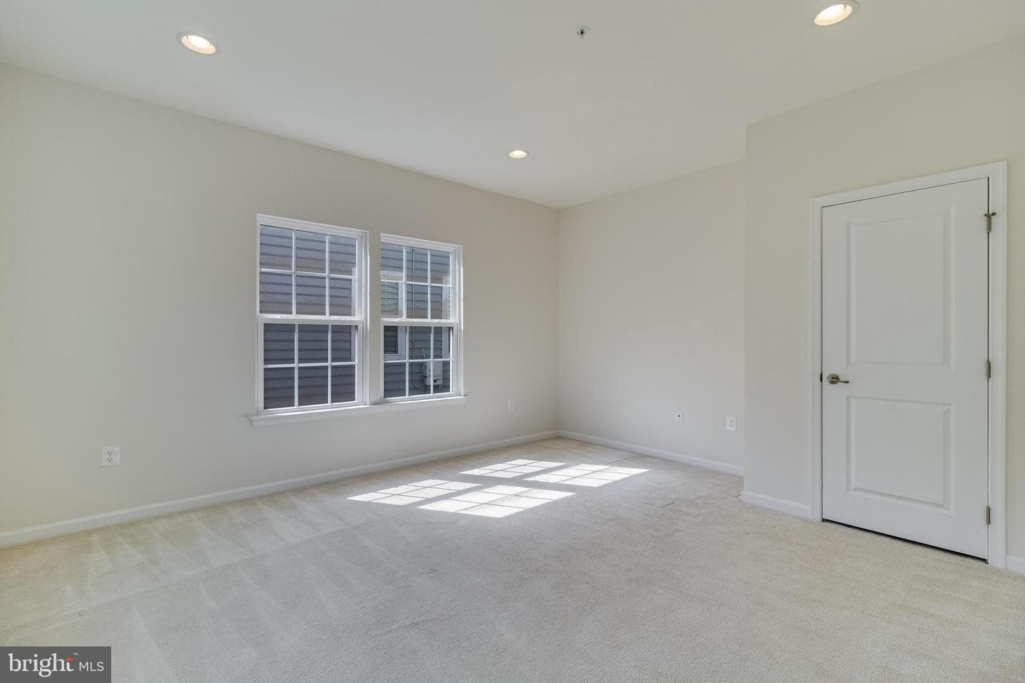 3002 Winterbourne Drive photo 40