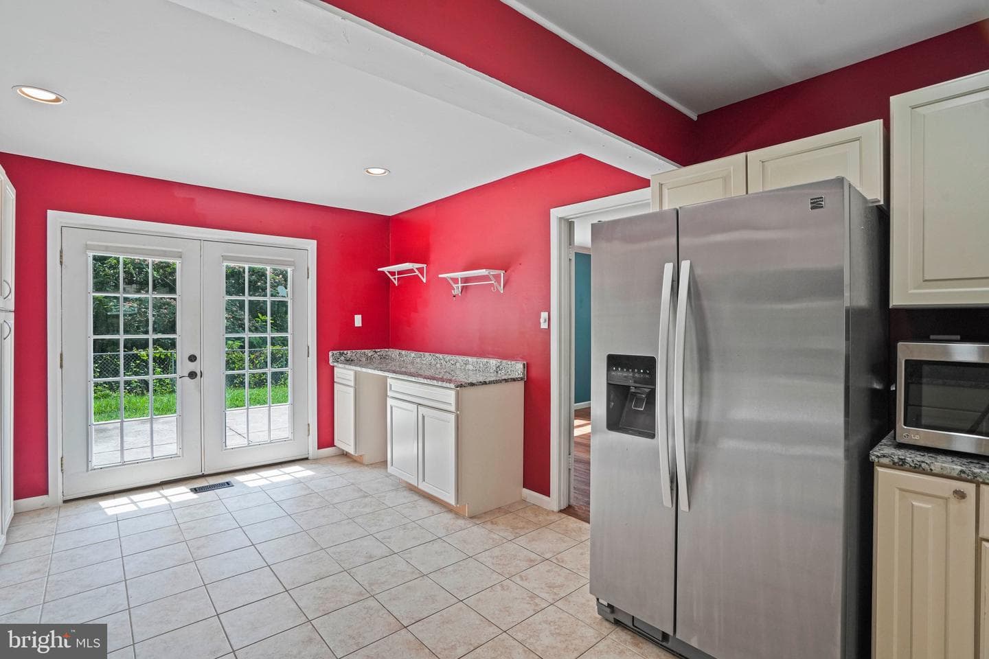2201 Harwood Ln photo 9