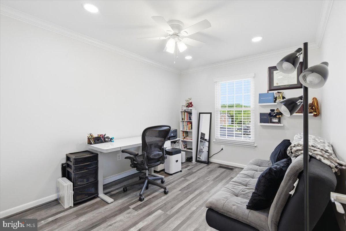 1008 Spring Valley Court photo 14