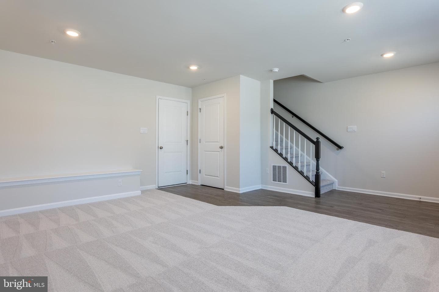 8750 Mimosa Avenue photo 9