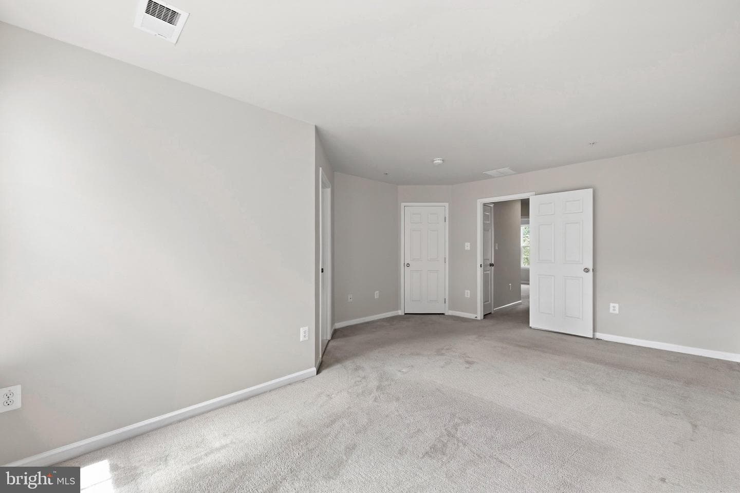 1141 Wilberforce Court photo 26