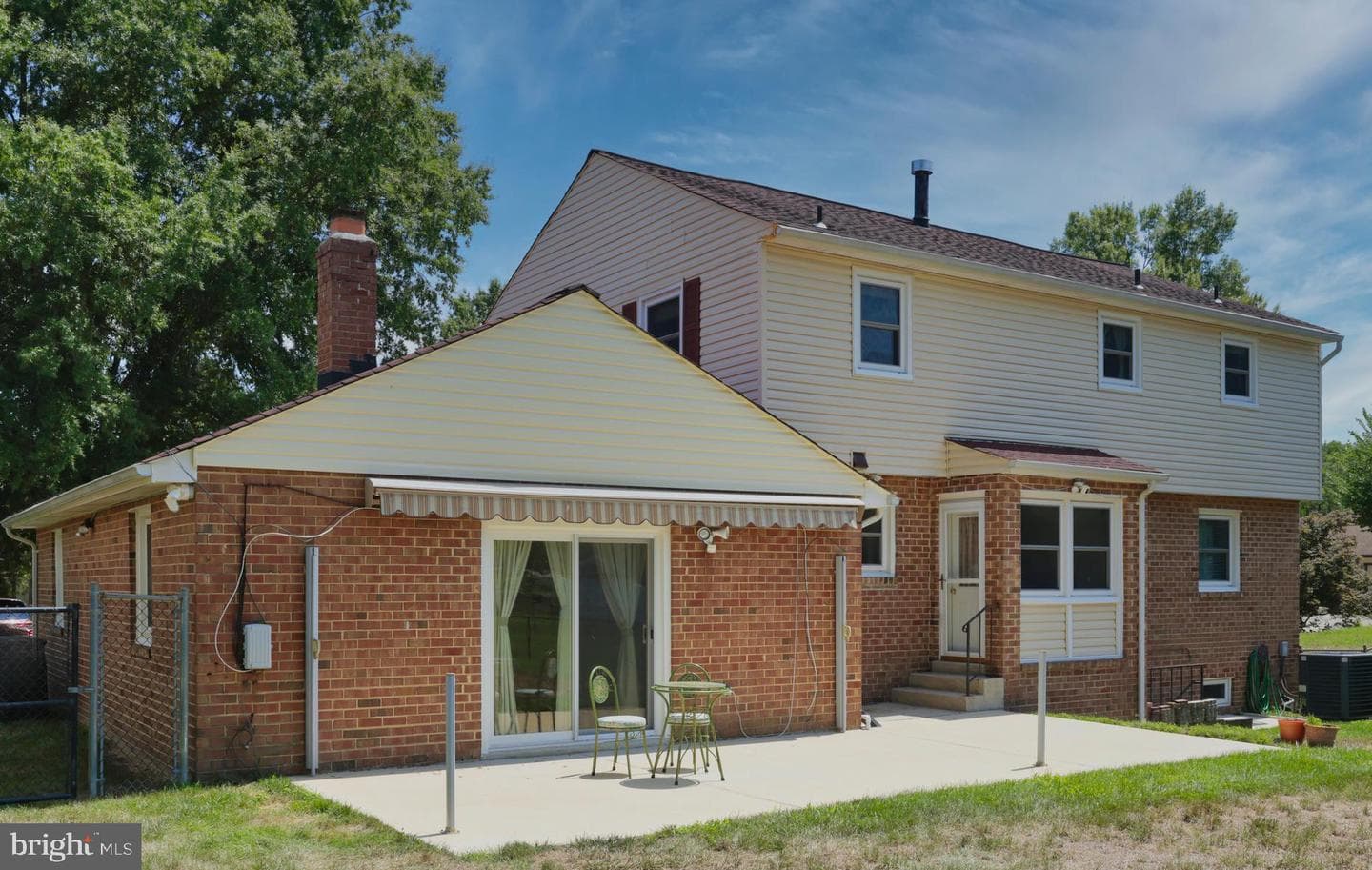 331 Alastair Street photo 31