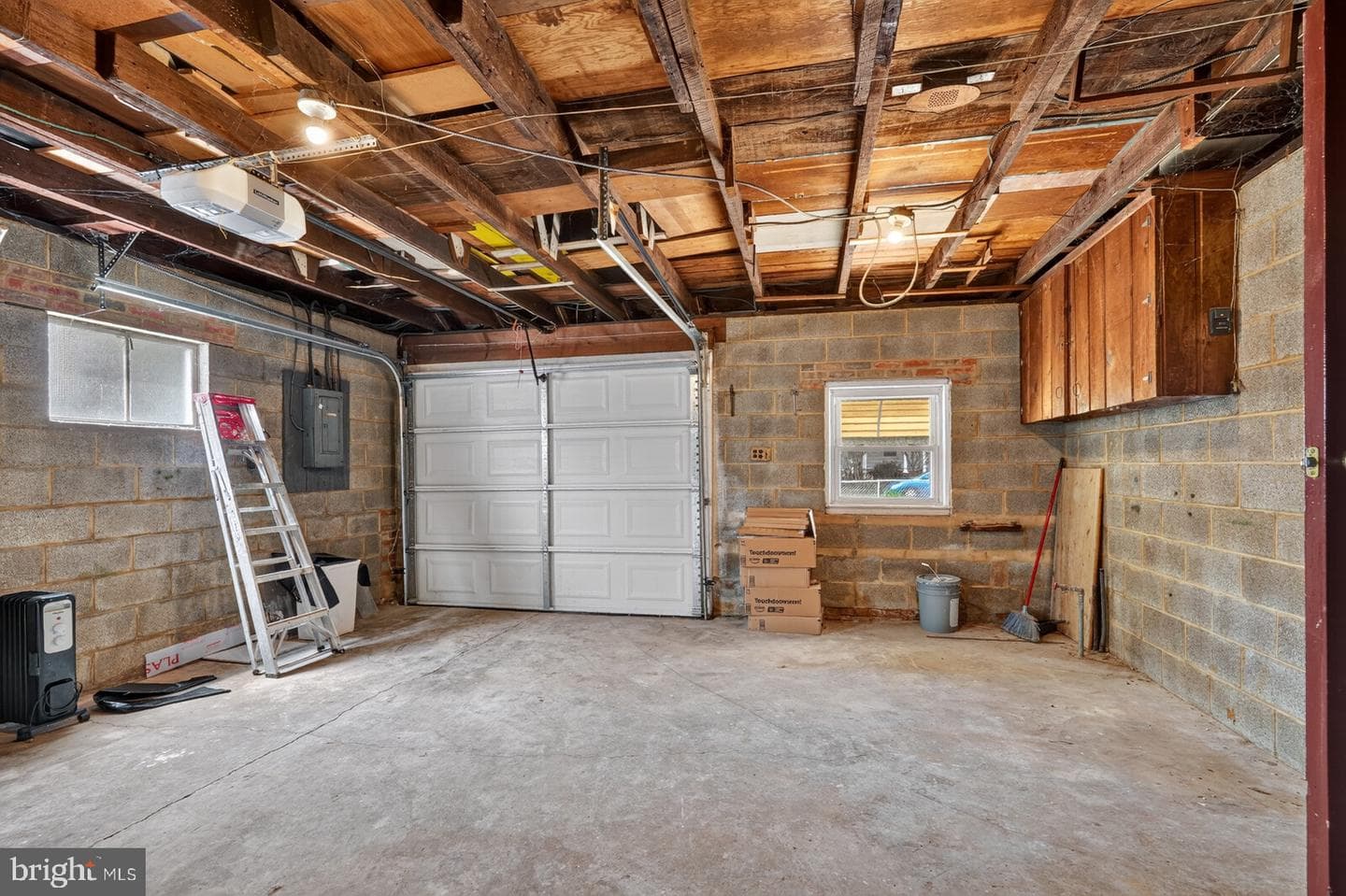 2021 Sheridan Street photo 31