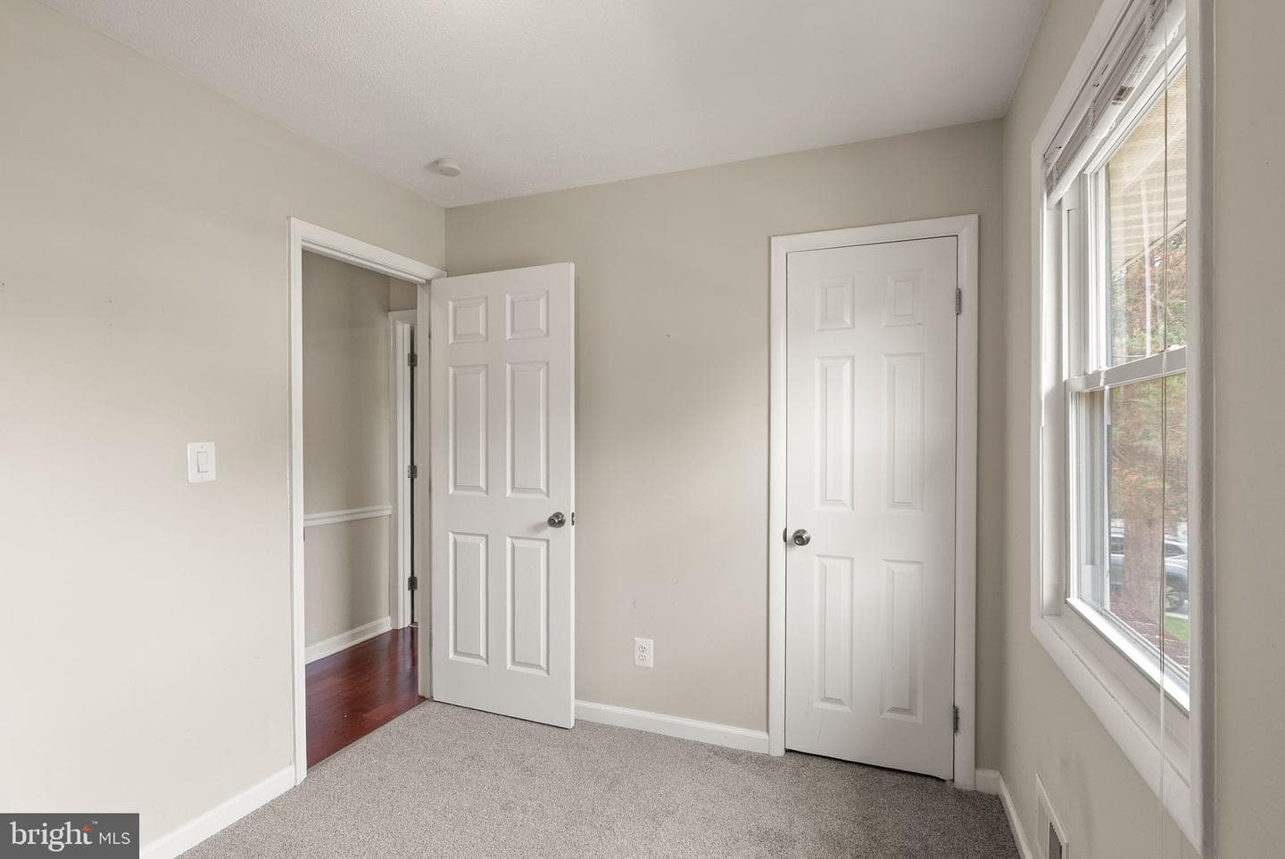 8114 Turner Street photo 27