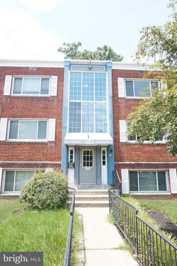 3825 Hamilton Street #c-302 photo 6