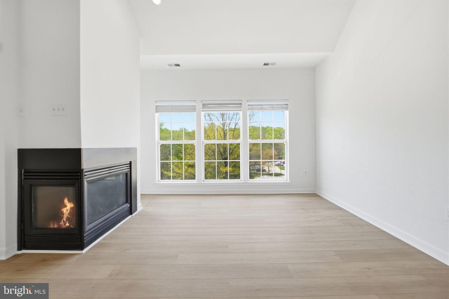 15620 Everglade Lane #401 photo 12