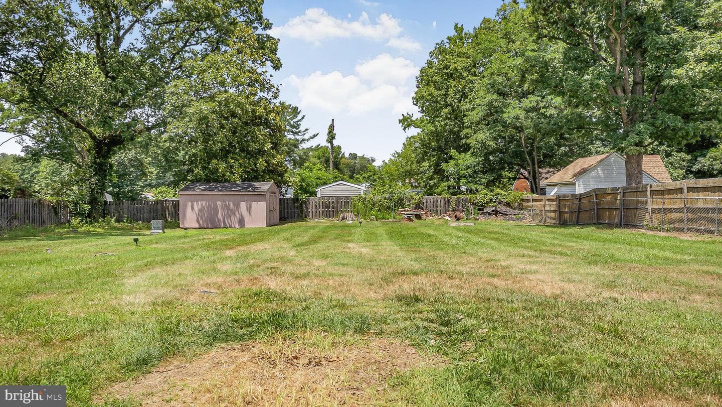 4632 Howe Avenue photo 3