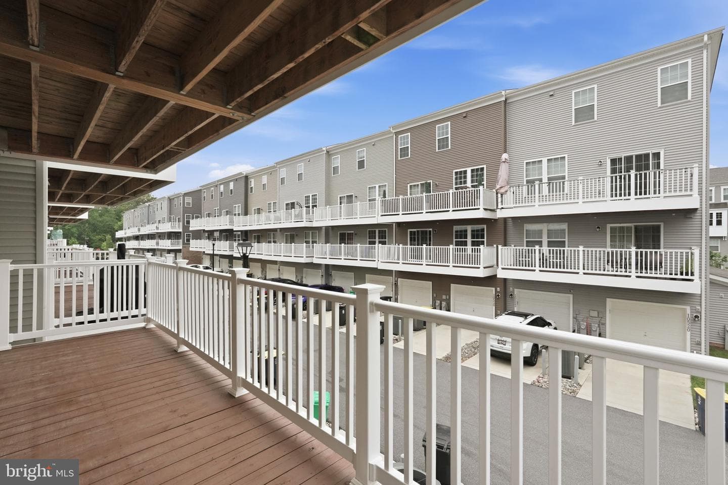 10501 John Glenn Street photo 13