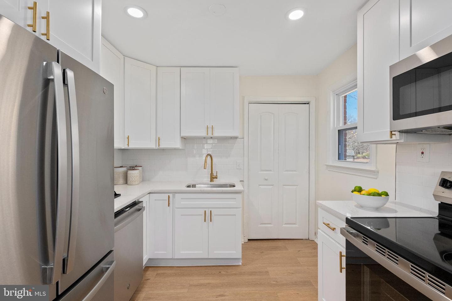 5438 Odell Road photo 12