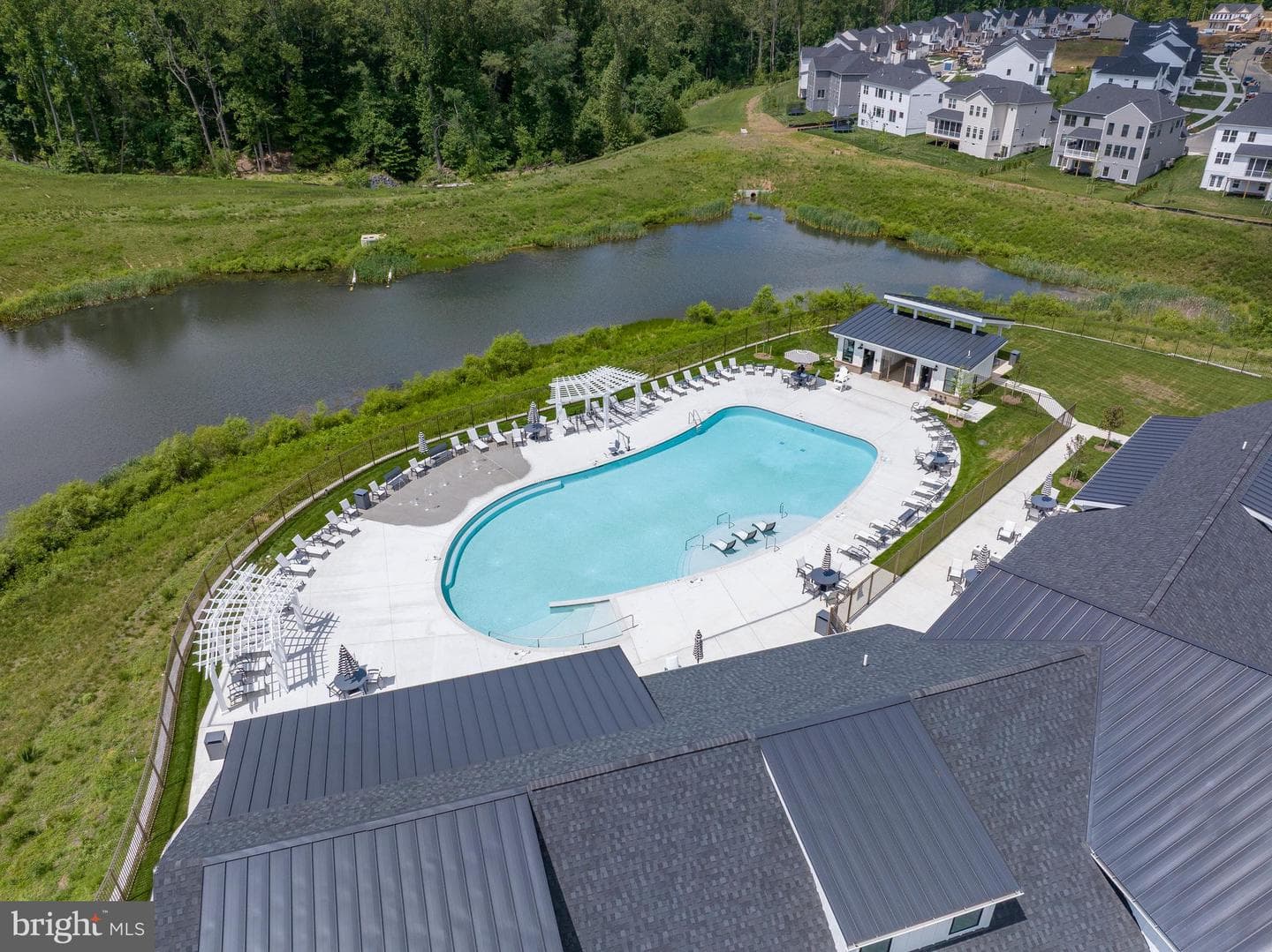 121 Summit Point Boulevard #15-J photo 13
