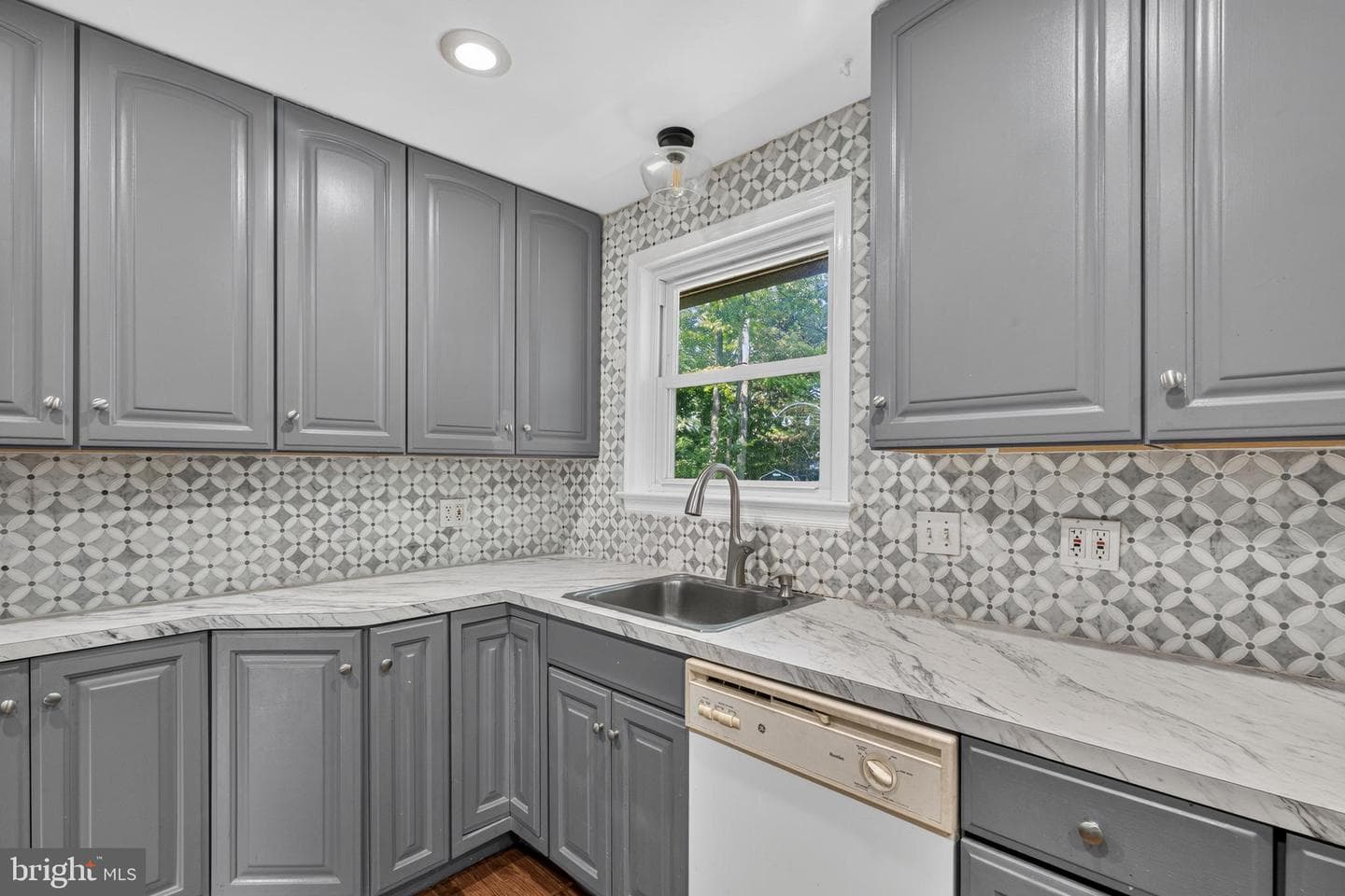 8810 Bluffwood Lane photo 10