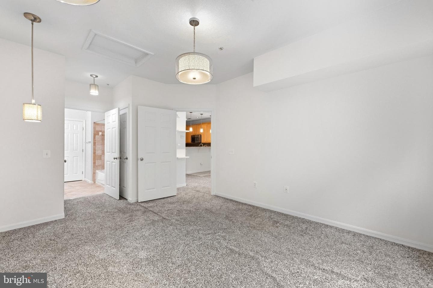 15612 Everglade Lane #404 photo 31