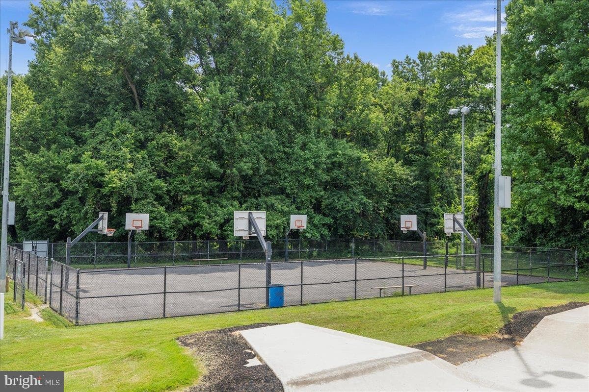 15612 Everglade Lane #404 photo 56