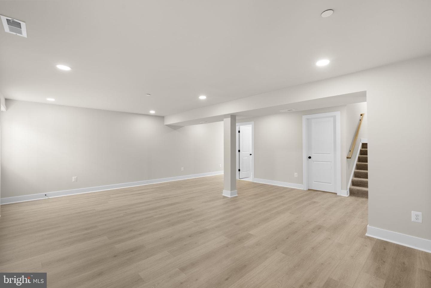 16203 Pennsbury Drive photo 35