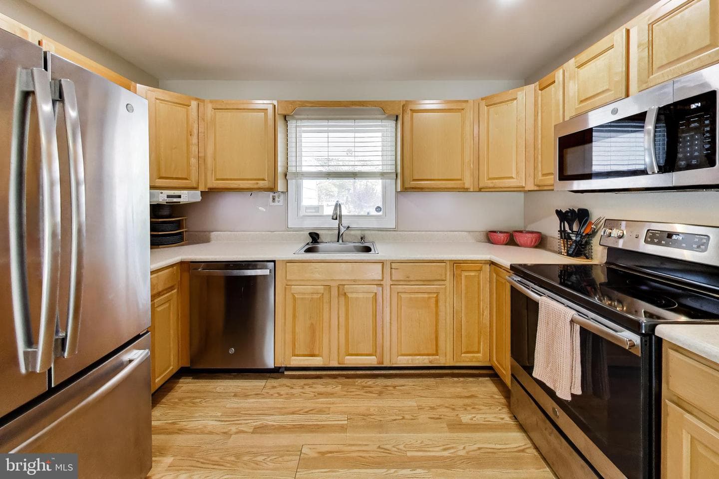 12006 Maddox Lane photo 11