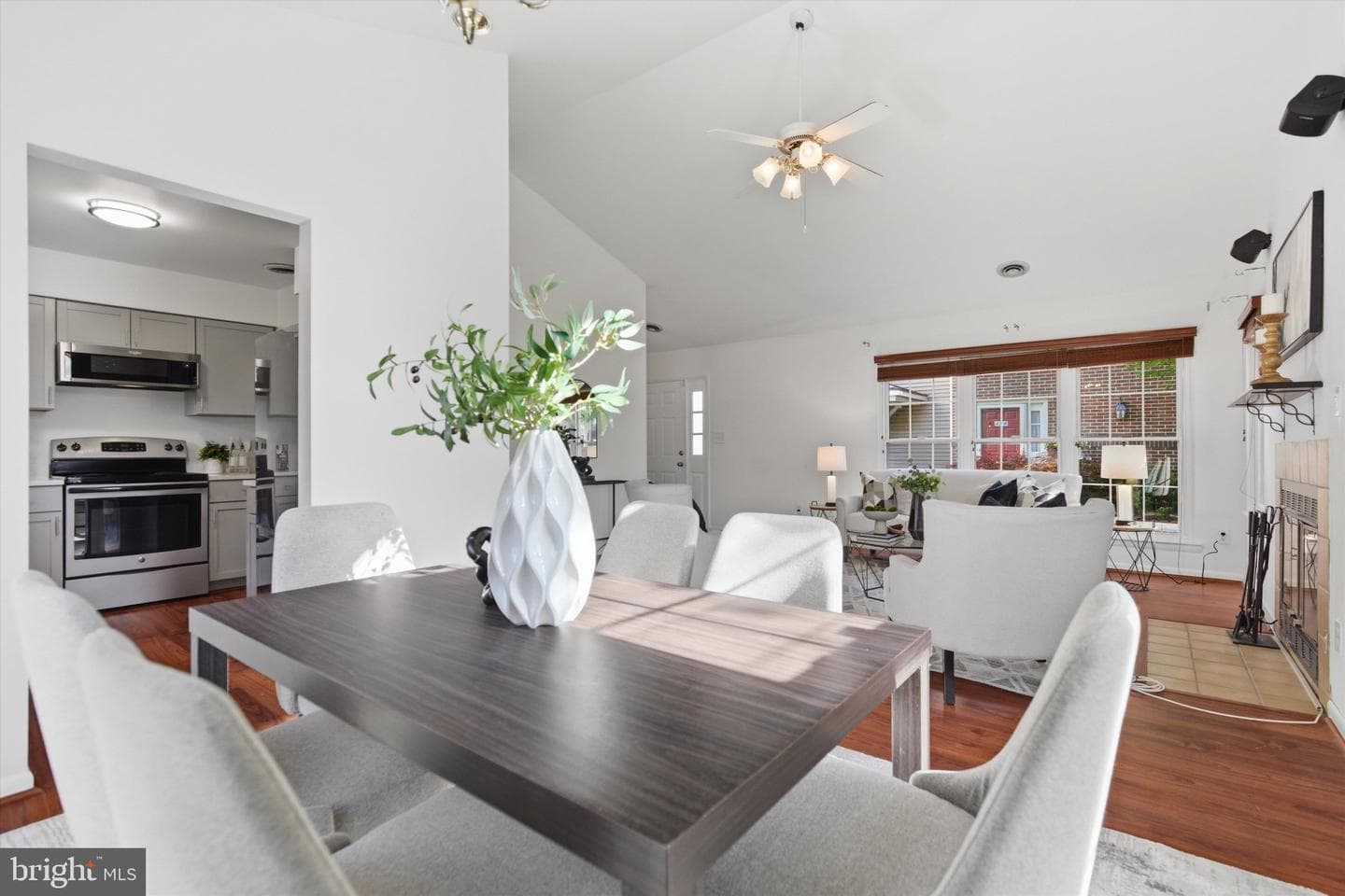 4708 Colonel Ashton Place #424 photo 8