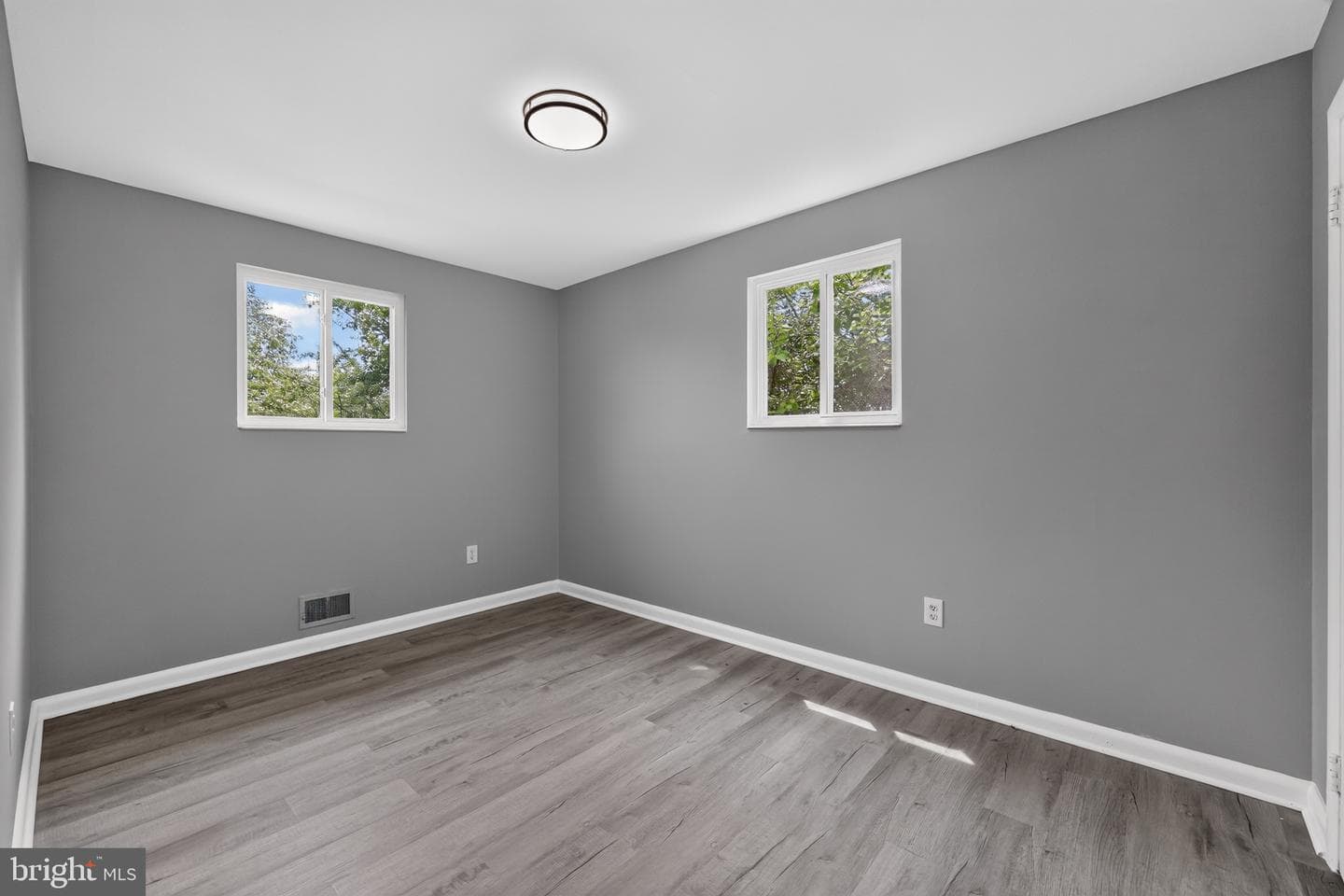 9034 Rhode Island Avenue photo 12