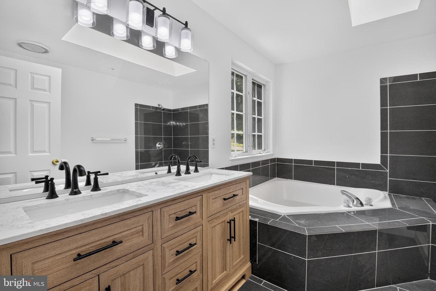 10014 Westerly Lane photo 16