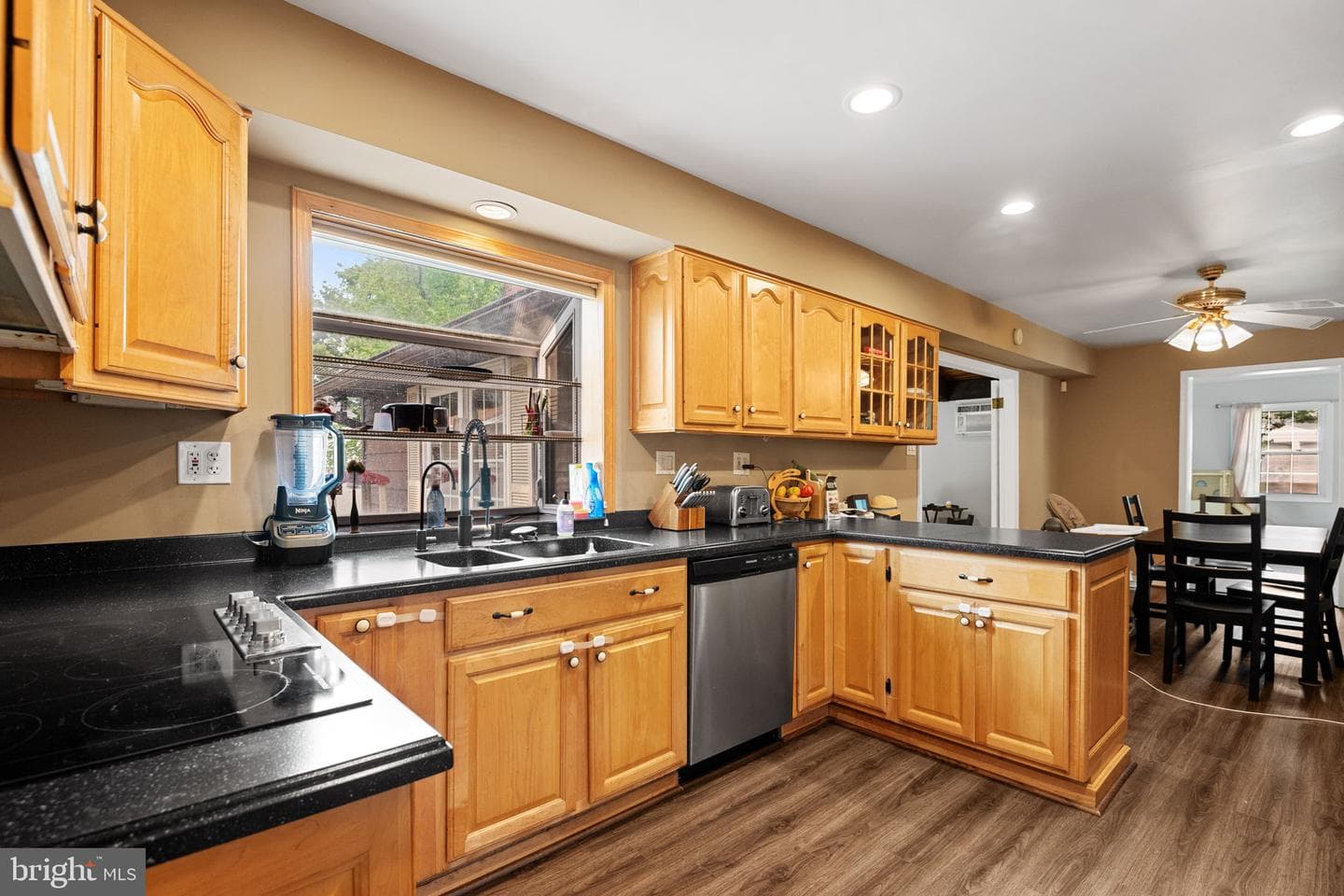 12410 Canfield Lane photo 9