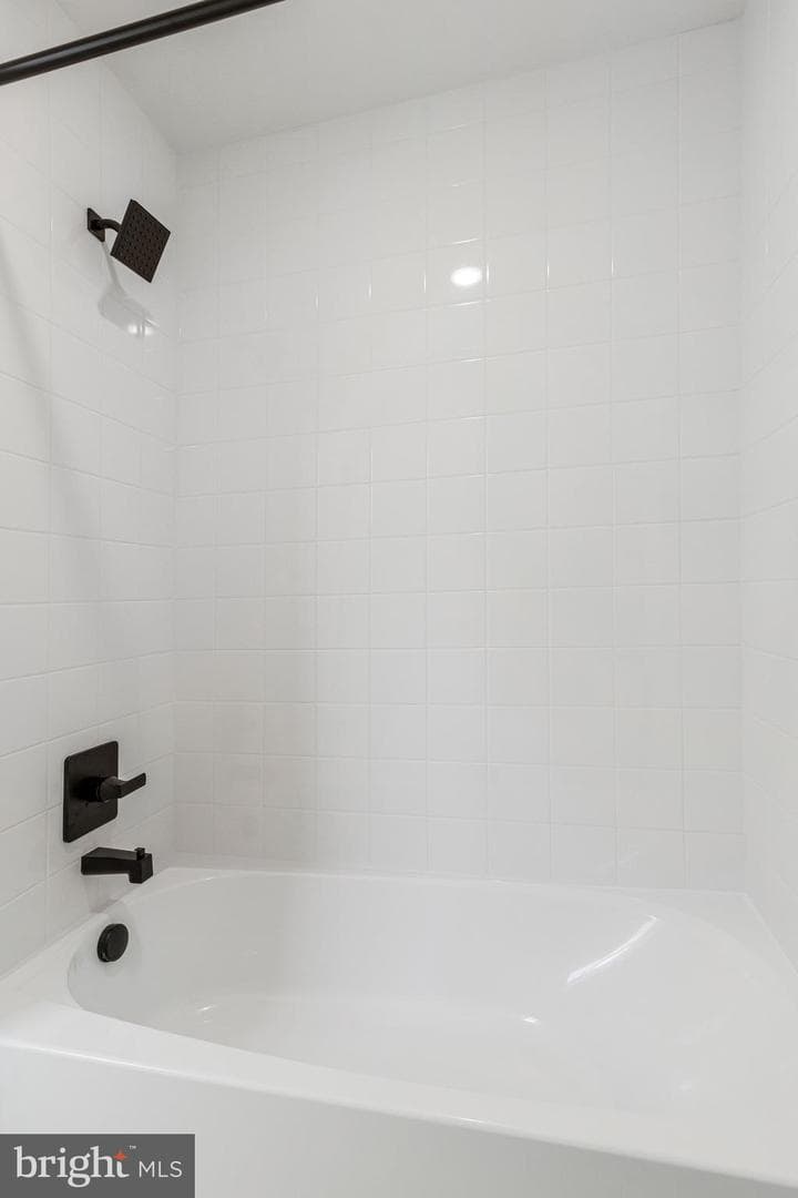 2013 Saint James Road photo 47