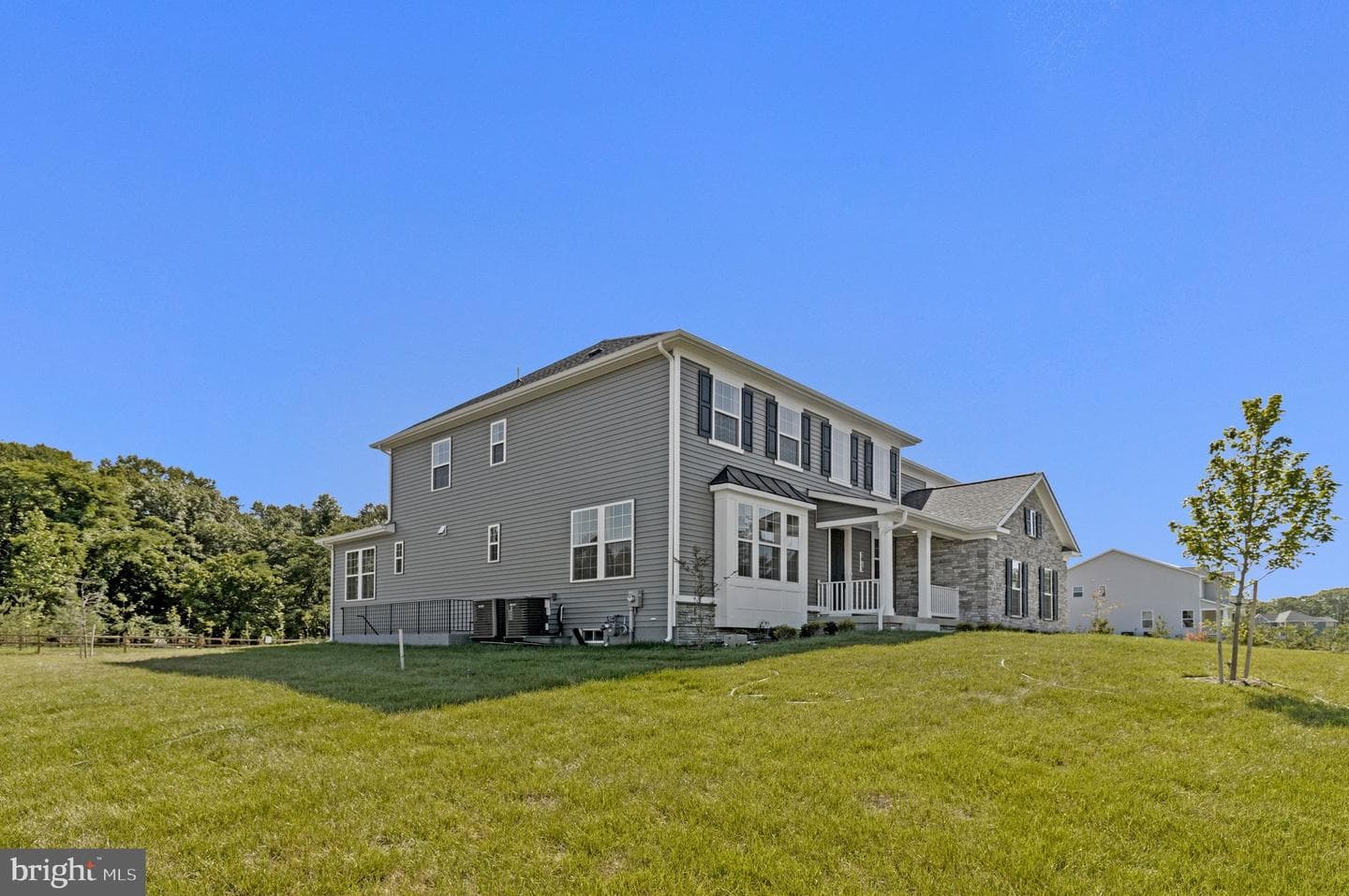 2013 Saint James Road photo 6