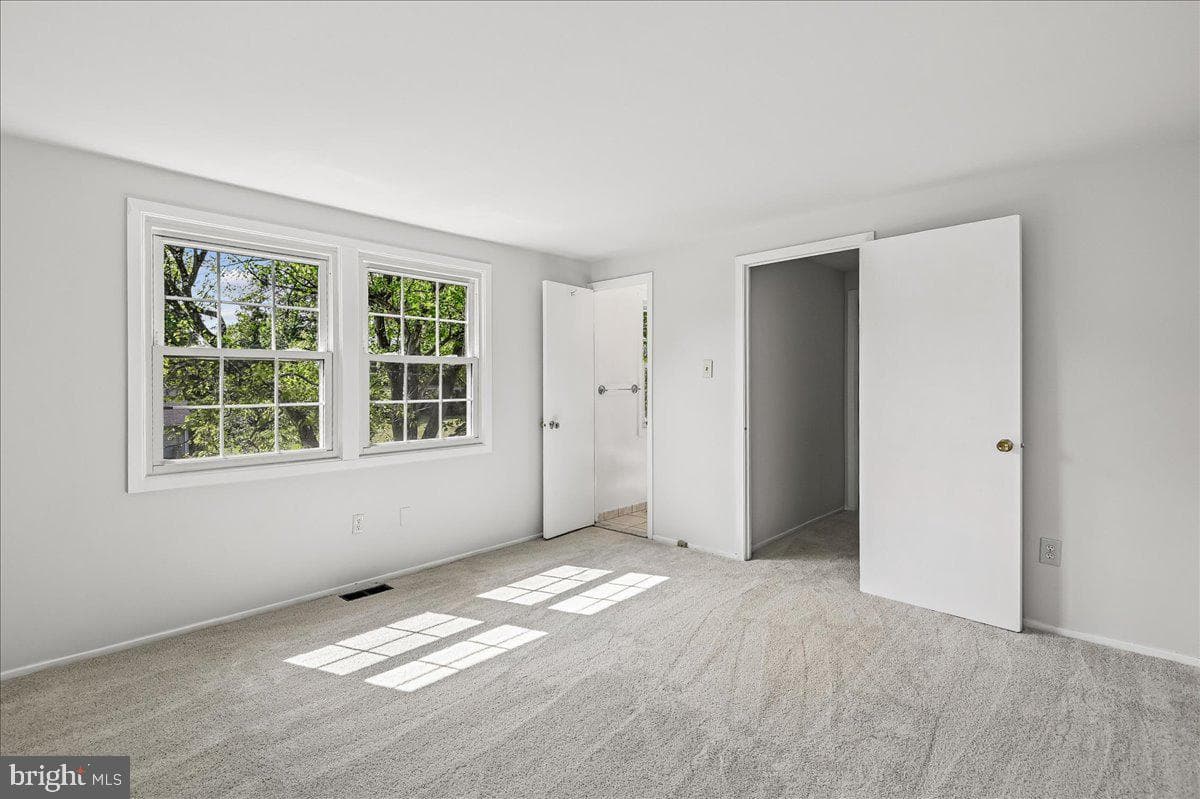 12218 Valerie Lane photo 22