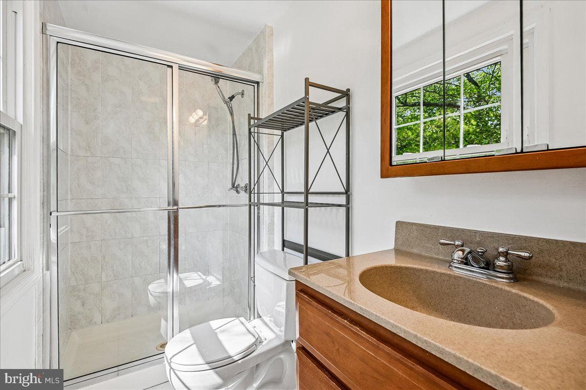 12218 Valerie Lane photo 23