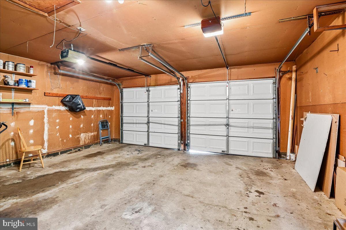 12218 Valerie Lane photo 30