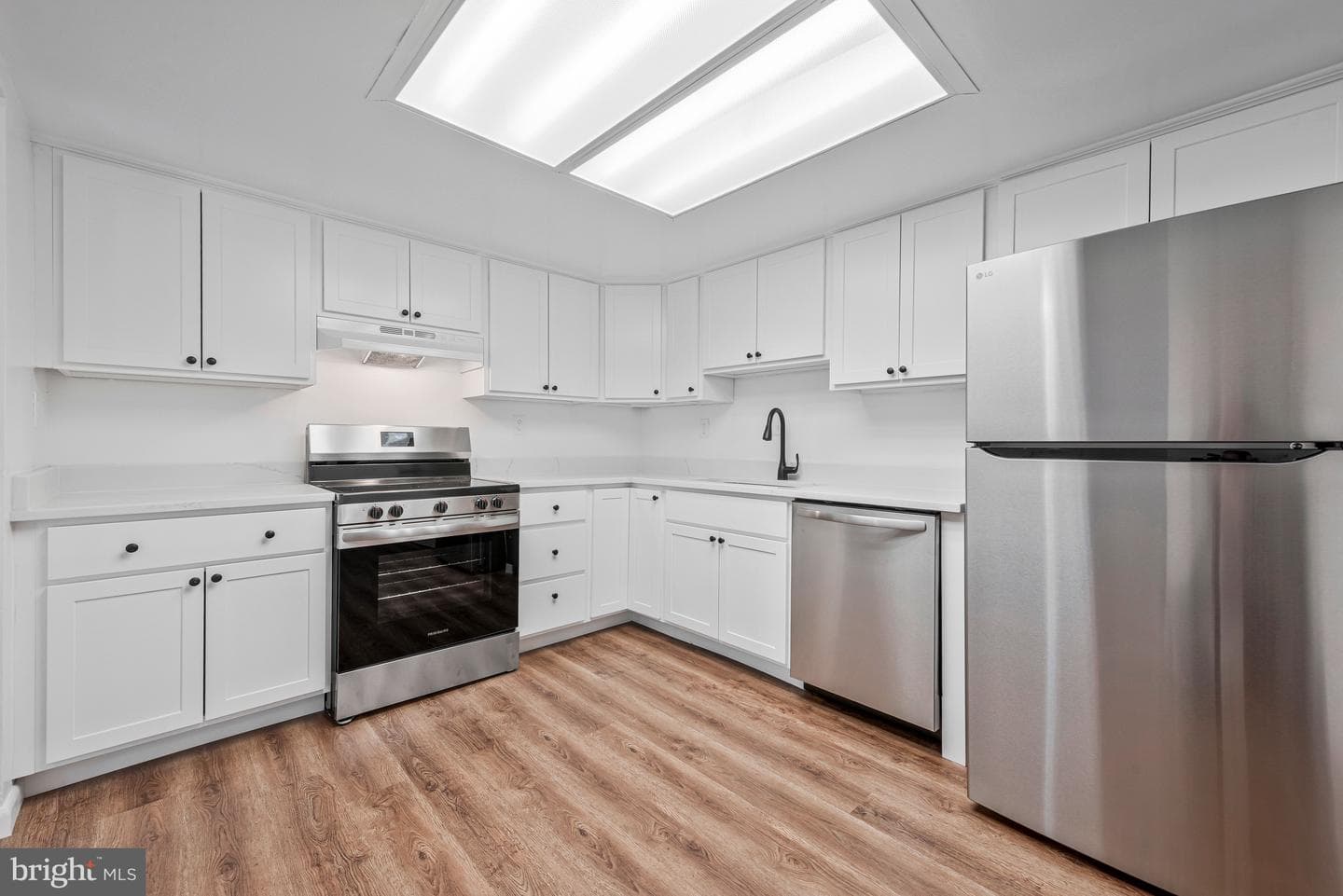13004 Midsummer Lane photo 6