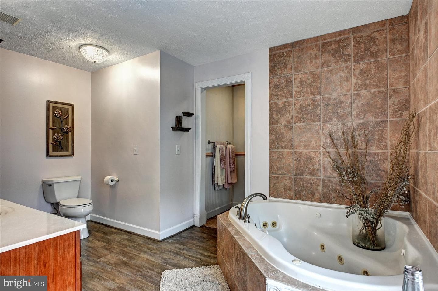 105 Port Court photo 59