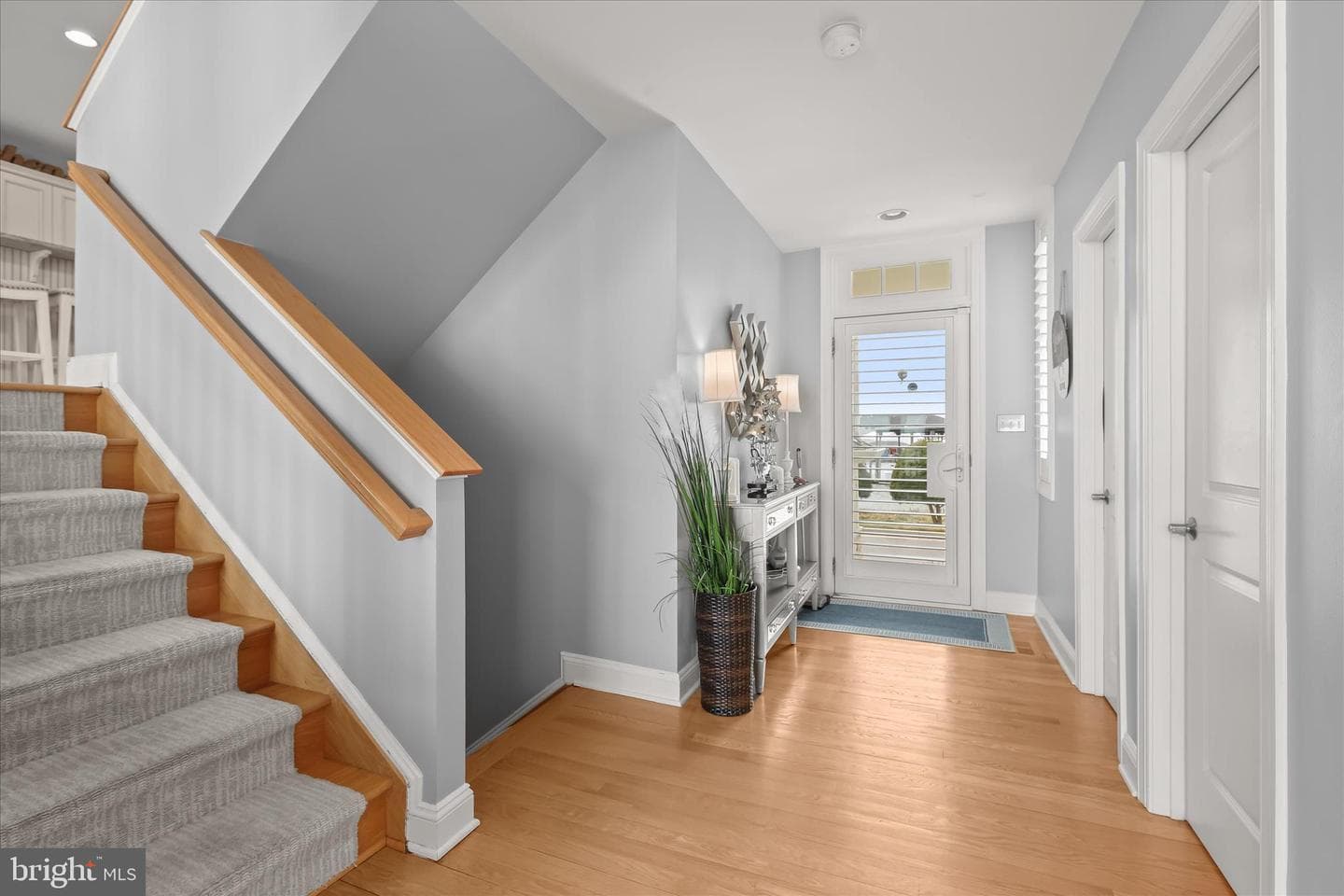 350 Narrows Pointe Drive photo 10