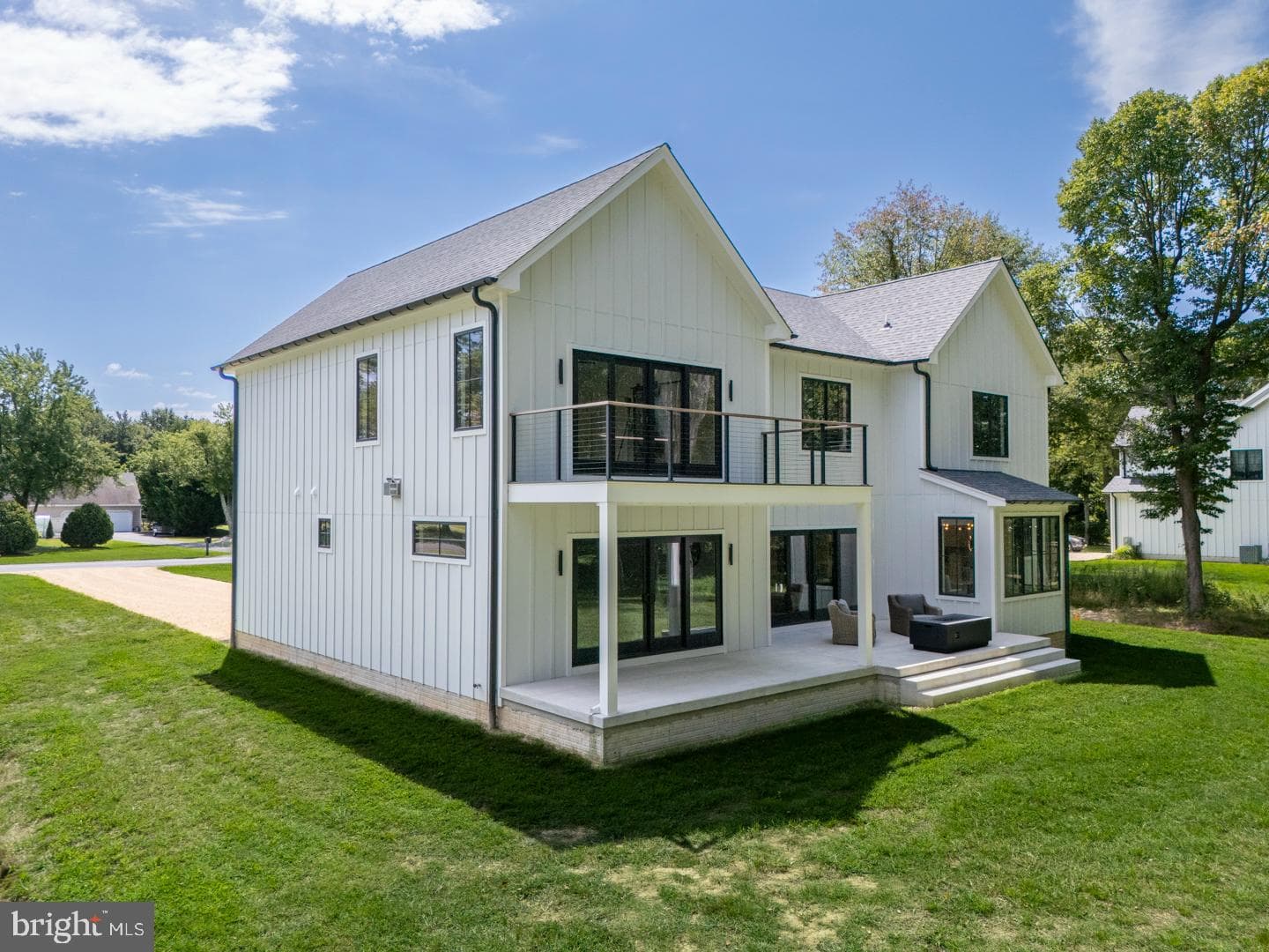 208 Tower Drive photo 4