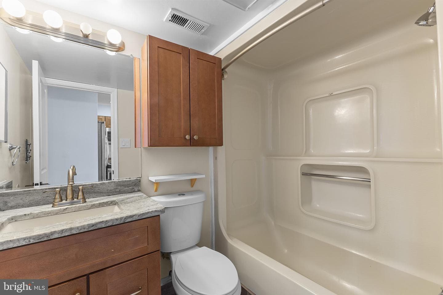 6 Queen Victoria Way photo 21