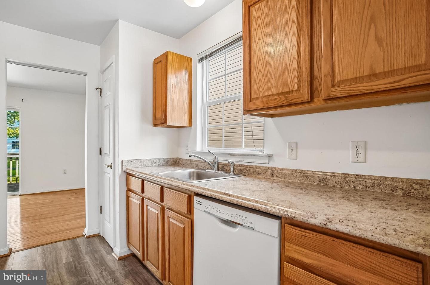 1025 Dundee Court photo 10