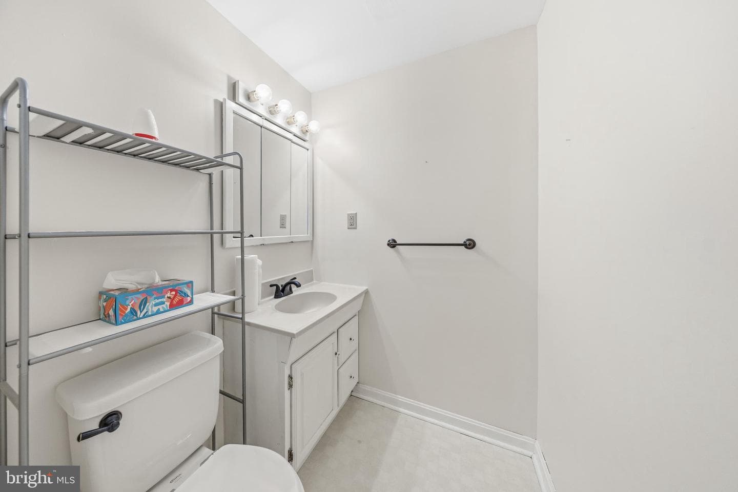 220 Pennick Drive photo 17