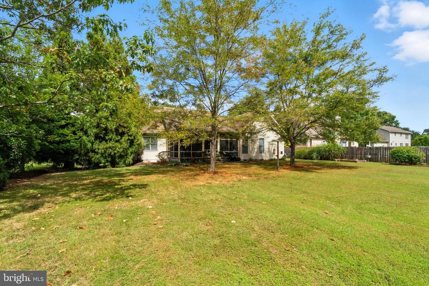 104 Garland Avenue photo 5