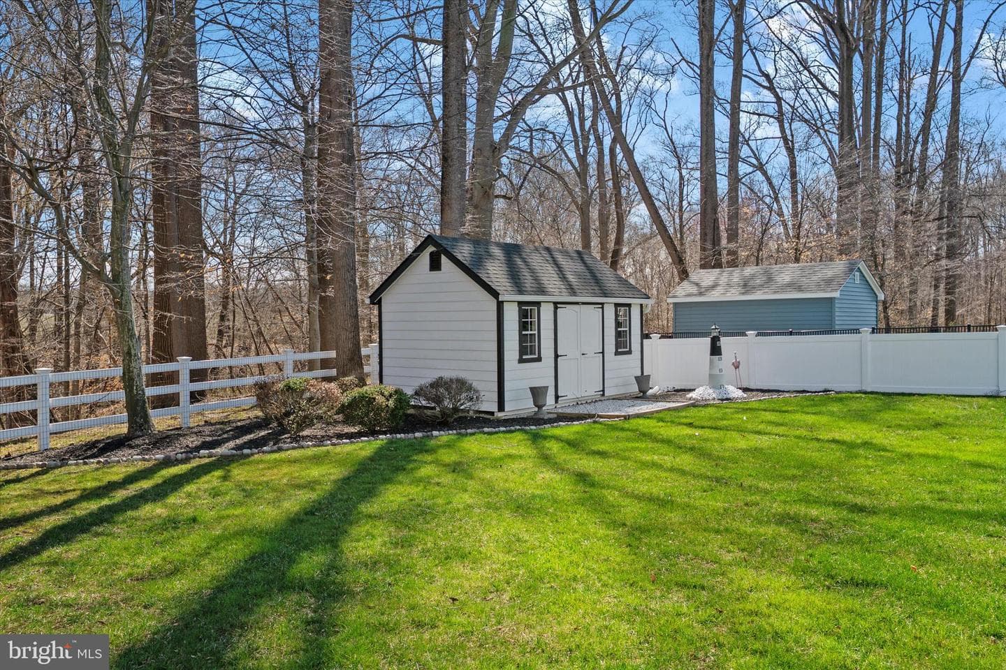 209 N Brook Drive photo 52